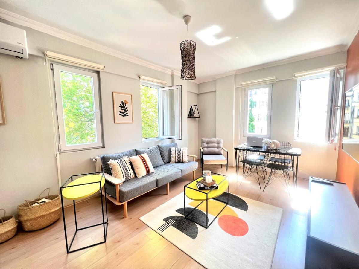 Wonder Homes- Cozy Flat, 2Br, Terrace, Cihangir, Frz3 Provincia di Provincia di Istanbul Esterno foto
