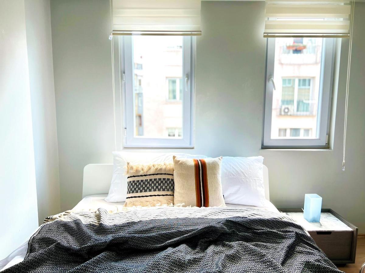 Wonder Homes- Cozy Flat, 2Br, Terrace, Cihangir, Frz3 Provincia di Provincia di Istanbul Esterno foto